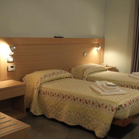 Albergo Verdi 노비리구레 외부 사진