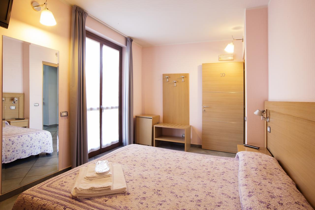 Albergo Verdi 노비리구레 외부 사진